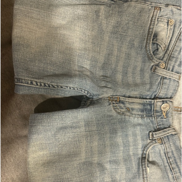 Women’s Levi’s vintage jeans . No staining or damages . Beautiful fading sz 5 - Picture 12 of 12